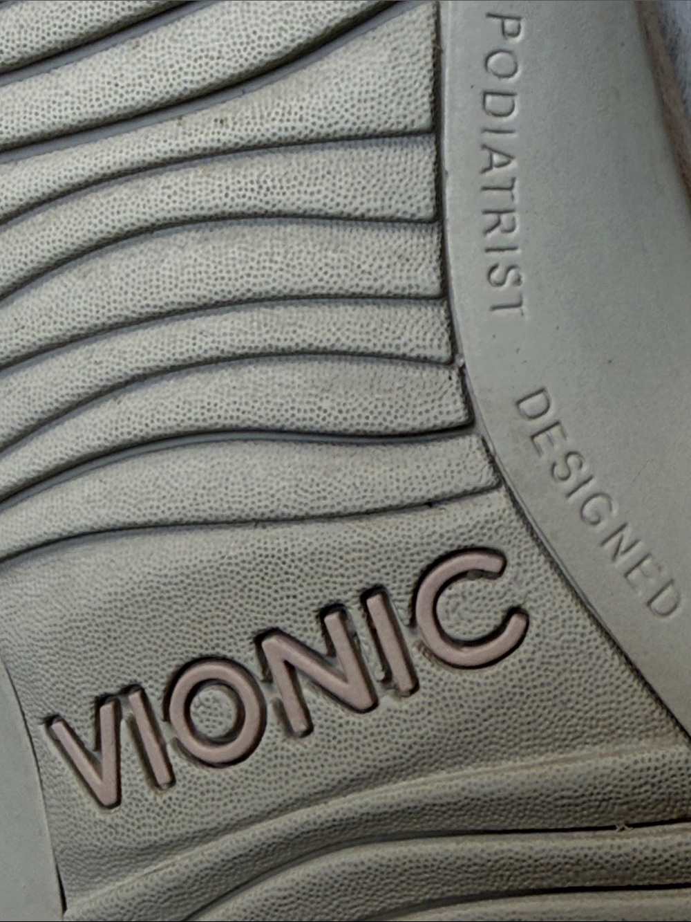 Vionic Dillon Toe‎ Post Sandals US 8.5 EU 40 Patent Leather Blush Pink Flip Flop - Picture 12 of 14